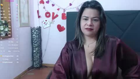 pamela_echeverria online show from April 25, 1:41 pm