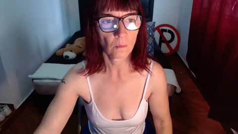 Snapshot of pamelaa_jagger chatting on February 10, 5:52 pm Pamela Jagger online show from February 10, 5:52 pm