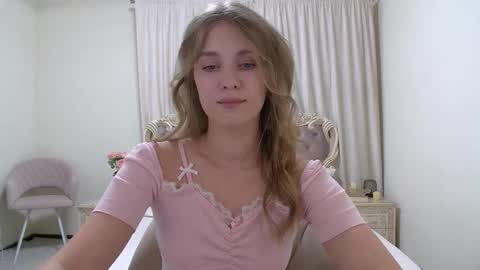 Snapshot of pamelablair chatting on September 20, 7:28 pm Pamela Blair online show from September 20, 7:28 pm