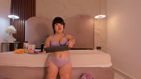 pamelabonnet_mml online show from January 5, 7:28 pm