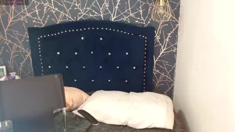 pamelah  online show from March 4, 9:07 am