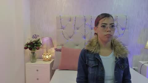 TELL ME PAMELLA AND GIVE ME A GOOD GRADE ITS IMPORTANT online show from September 26, 11:51 am