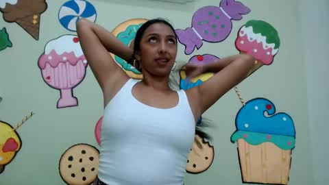 pamelaskiny20 online show from May 9, 2:06 am