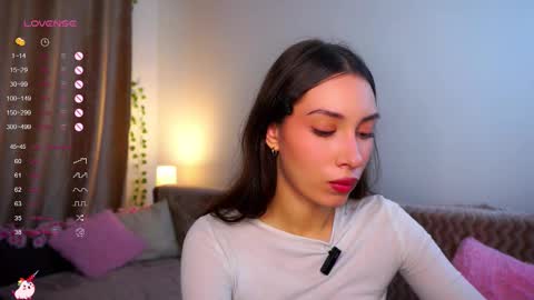 daniella online show from March 15, 8:51 am