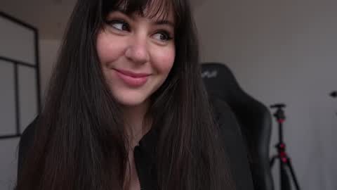 Pam online show from January 25, 4:13 pm