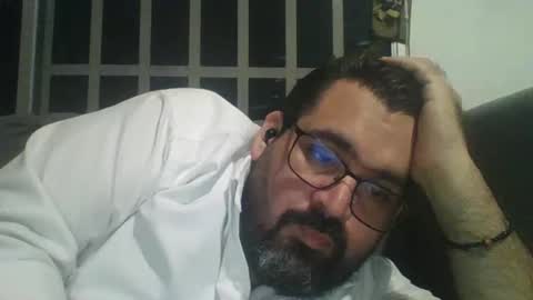 pandaguiar77 online show from December 4, 5:18 am