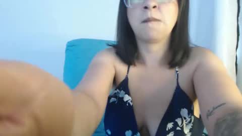 Snapshot of pandoragirlxxx chatting on January 19, 8:51 pm Carolinesworldx online show from January 19, 8:51 pm