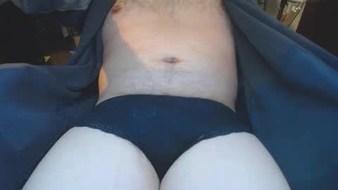 Snapshot of pantyboy884466 chatting on February 28, 4:10 pm Jess online show from February 28, 4:10 pm