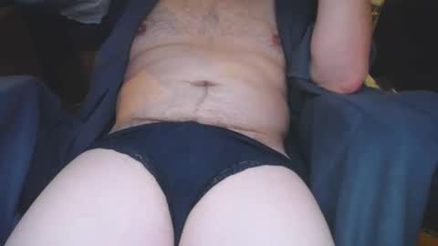 Snapshot of pantyboy884466 chatting on March 2, 8:27 am Jess online show from March 2, 8:27 am