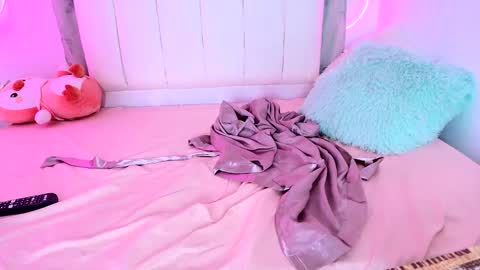 pao_salazar online show from September 11, 8:43 pm