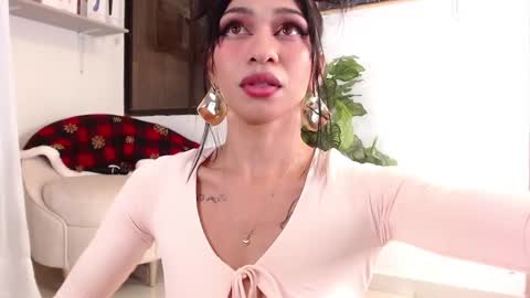 Paolita online show from January 25, 2:15 am