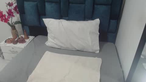 Paola Williams online show from January 8, 9:53 pm