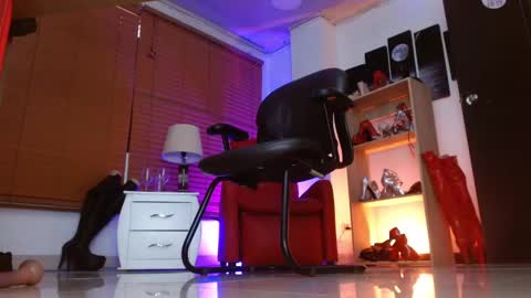 PAOLA  online show from November 13, 12:52 pm