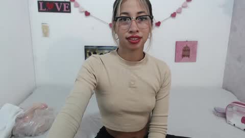 Paola online show from February 6, 12:04 pm