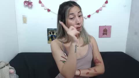 Paola online show from February 25, 6:12 pm