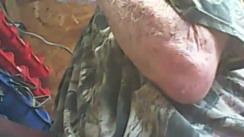 papajb70 online show from October 5, 3:59 am