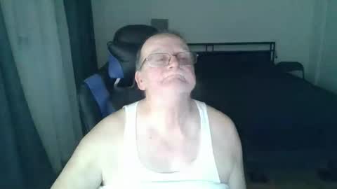 papilly online show from March 13, 1:42 am