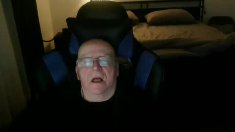 papilly online show from March 22, 10:19 am