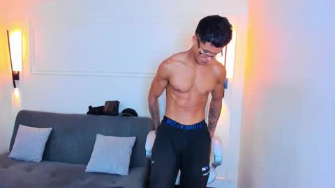 Ryan And Casper online show from December 20, 7:10 pm