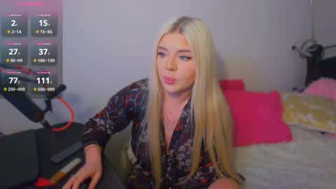 Snapshot of paradise_for_you_ chatting on September 17, 2:26 am Victoria online show from September 17, 2:26 am