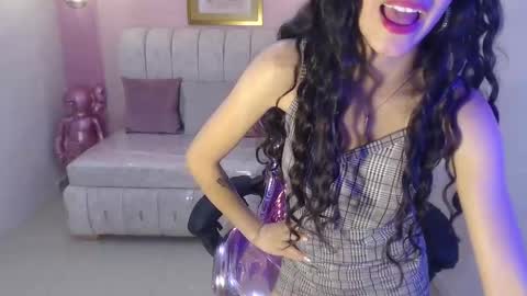 Snapshot of paris_1sub chatting on January 28, 11:28 pm Paris 1sub online show from January 28, 11:28 pm