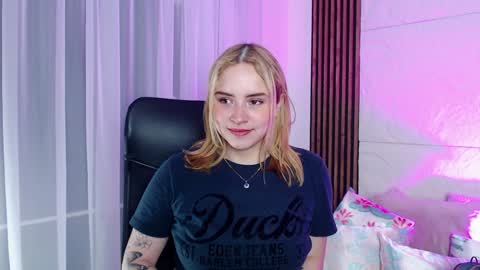 Lizz  online Monday to Saturday from 9pm to 5am Colombia time online show from February 4, 2:28 am