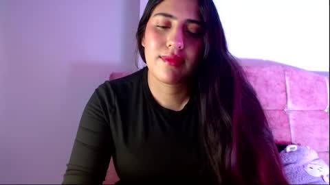 Snapshot of paris_love69 chatting on February 7, 3:55 am Paris online show from February 7, 3:55 am