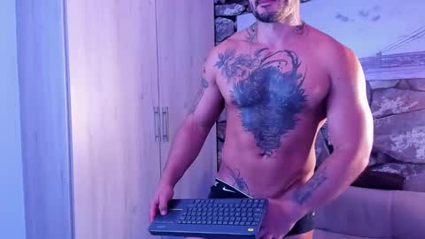 Snapshot of parker_lavine chatting on December 24, 1:38 am parker lavine online show from December 24, 1:38 am