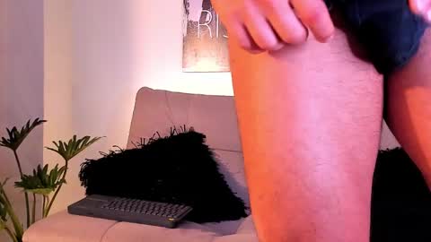 Snapshot of parker_lavine chatting on February 10, 12:19 am parker lavine online show from February 10, 12:19 am