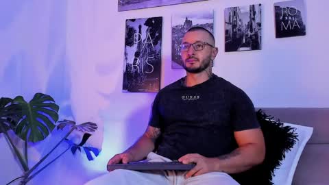 parker lavine online show from March 22, 2:04 am