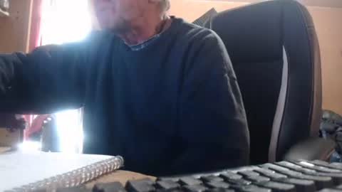 pascal88881 online show from October 18, 12:42 pm