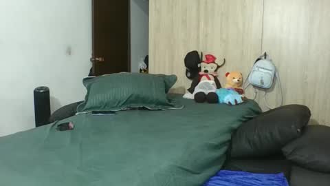 passion_fruit01 online show from September 11, 5:58 pm