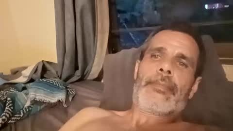 Snapshot of passionateparaplegic chatting on February 17, 1:15 am Passionateparaplegic online show from February 17, 1:15 am