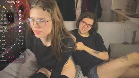 Snapshot of passiondesire_ chatting on February 24, 10:14 pm Zoe online show from February 24, 10:14 pm
