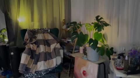 Call me Miss Alice Careful Passion Queen online show from October 25, 8:46 am