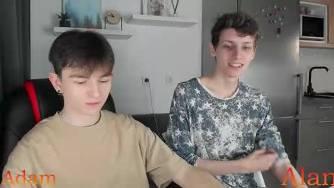 Alan online show from December 21, 7:42 pm