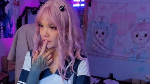 Snapshot of pastel_neko chatting on January 25, 12:38 am Miss Neko online show from January 25, 12:38 am