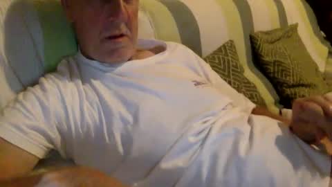 Snapshot of patibulaire1912 chatting on January 1, 10:24 pm Pati24 online show from January 1, 10:24 pm