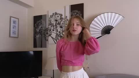 Vicki online show from September 13, 11:01 am