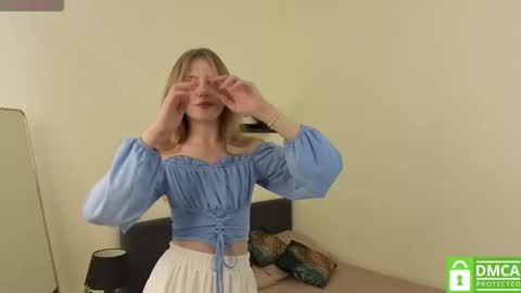 Vicki online show from October 8, 12:00 pm