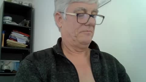 patrick5275 online show from March 2, 12:43 pm