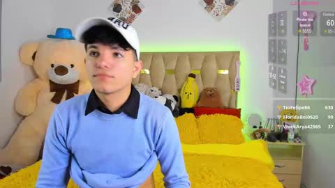 Snapshot of patrick_sanzz chatting on February 15, 11:28 am patrick online show from February 15, 11:28 am
