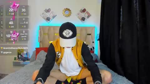 Snapshot of patrick_sanzz chatting on February 25, 10:09 pm patrick online show from February 25, 10:09 pm