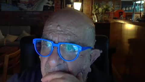 Snapshot of patvac chatting on December 26, 12:49 pm patvac online show from December 26, 12:49 pm
