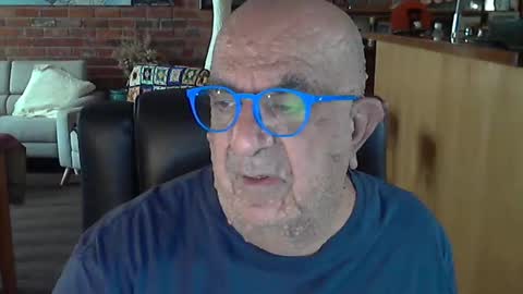 Snapshot of patvac chatting on February 26, 10:47 pm patvac online show from February 26, 10:47 pm