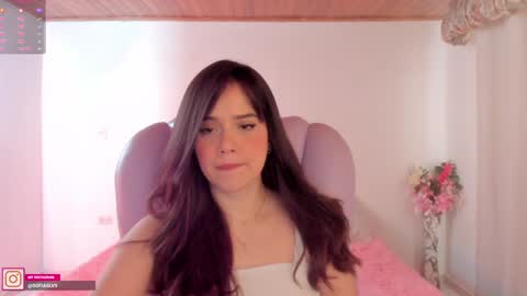 Snapshot of pau_cute chatting on January 29, 9:50 pm Sofa online show from January 29, 9:50 pm