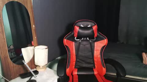 MrBigPaul online show from June 10, 10:19 pm
