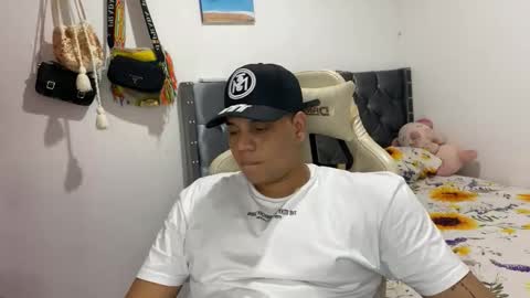 paul_4321 online show from September 23, 10:27 pm