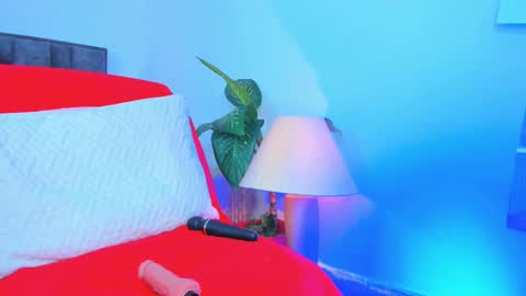 PAULA online show from October 7, 7:21 pm