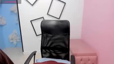 paula_miler1 online show from October 8, 2:23 pm